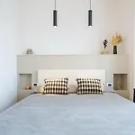 Duomo Stylish Double Near Metro Διαμέρισμα
