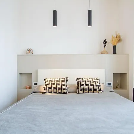 Duomo Stylish Double Near Metro Apartman